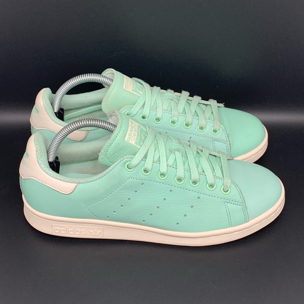Adidas Stan Smith Shoes‎ Men’s Sz 7-1/2 / Women’s Sz 8-1/2